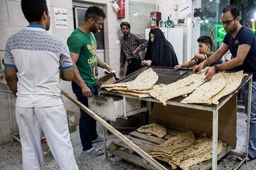 رئیس اتاق اصناف تهران: قیمت نان واقعی شود و یارانه به مردم برسد