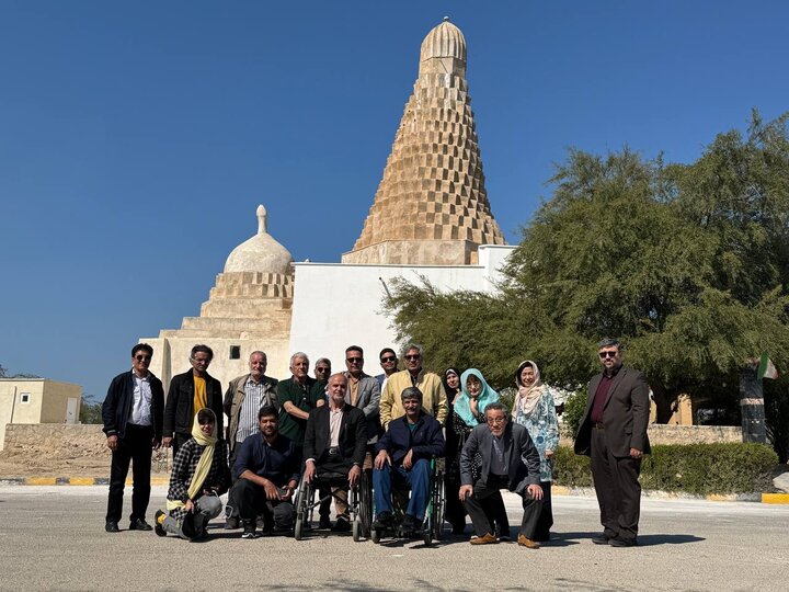 Peace group from Hiroshima visits Iran's Kharg Island