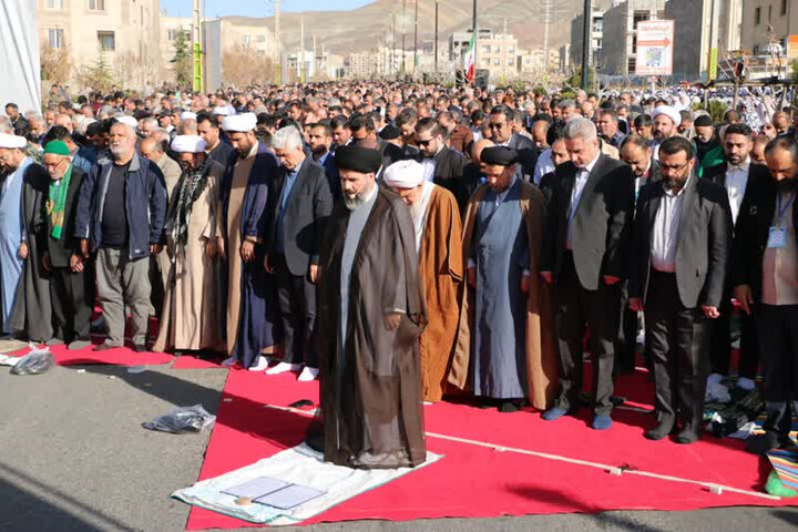اقامه نماز عید فطر در پردیس اقامه نماز عید فطر در پردیس