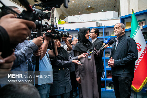 President Pezeshkian visits TIBF 2025

