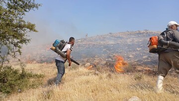 آغاز آتش سوزی مراتع تنگ‌حمام در شهرستان سرپل‌ذهاب