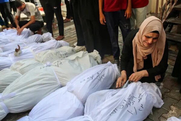Israeli attack on aid distribution site in Gaza kills 10