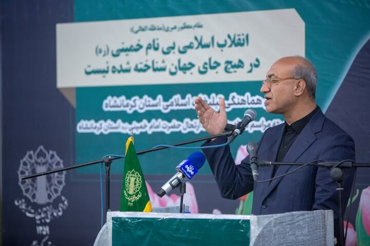 انقلاب اسلامی ایران، معجزه‌ای الهی در قرن معاصر بود
